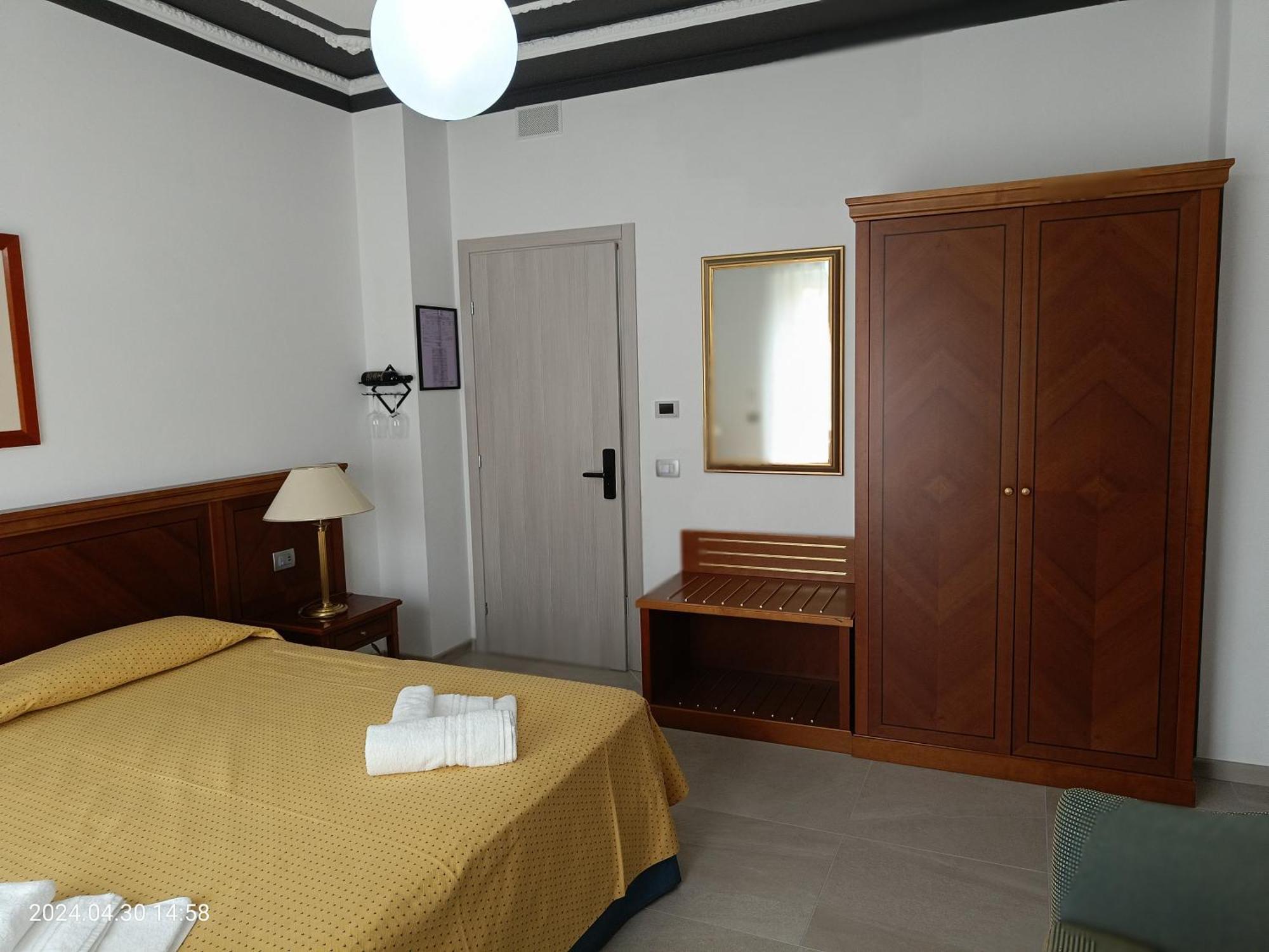 سالوزو Villa Mariana Bed And Breakfast المظهر الخارجي الصورة