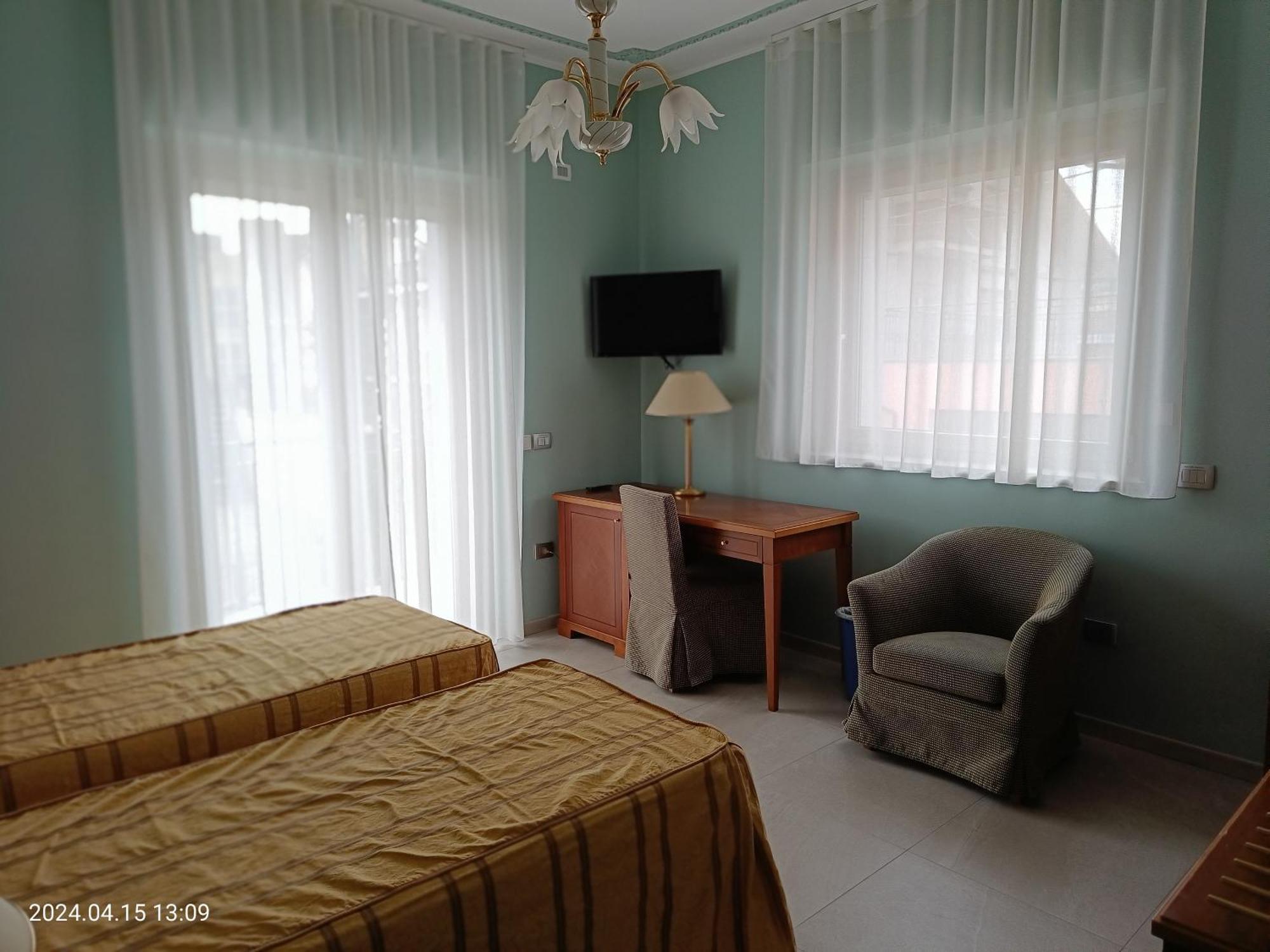 سالوزو Villa Mariana Bed And Breakfast المظهر الخارجي الصورة